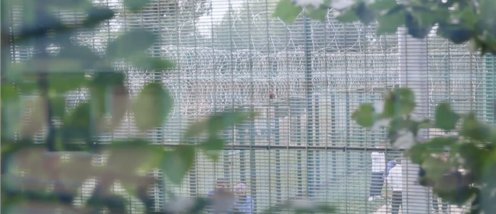 Razor-wire-at-Campsfield-by-Stand-Off-Films